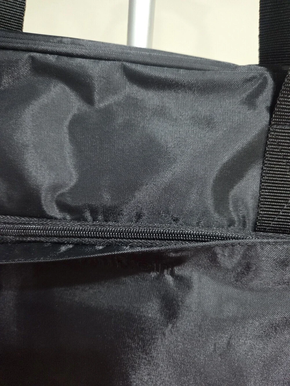 NWOT Calvin Klein Black Travel Tote Bag With Shoulder Strap